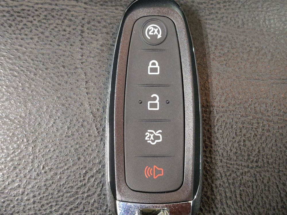 Used 2014 Ford Edge Limited w/ Driver Entry Package FWD image 32