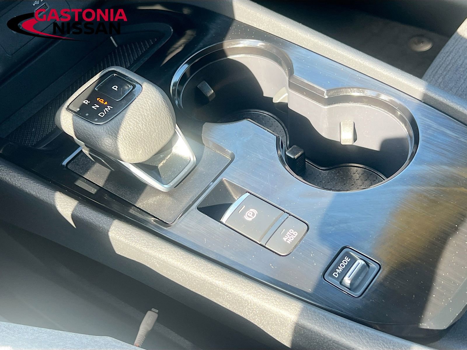 Used 2023 Nissan Rogue SV image 21