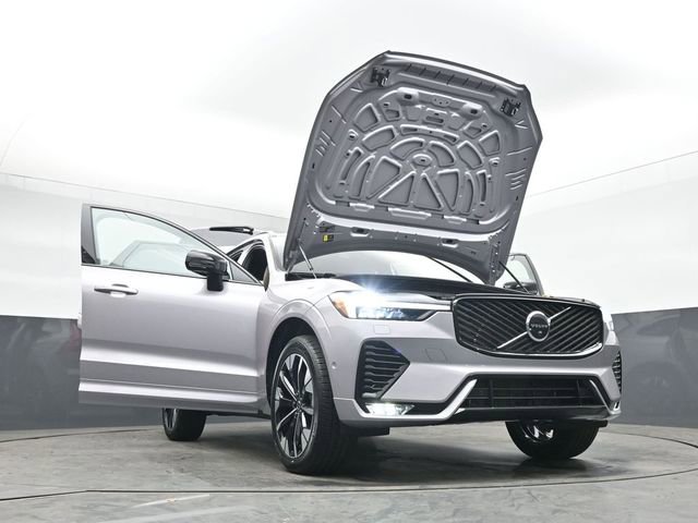 New 2026 Volvo XC60 B5 Plus w/ Protection Package Premier image 56