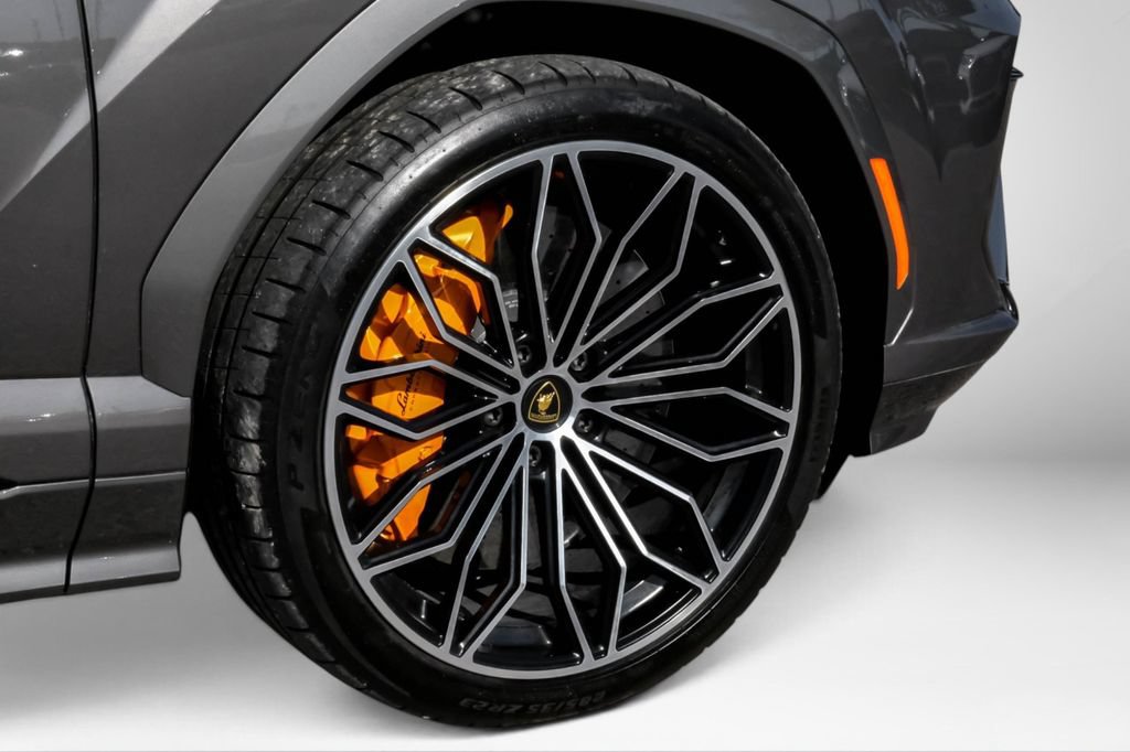 Used 2025 Lamborghini Urus SE AWD/4WD image 61