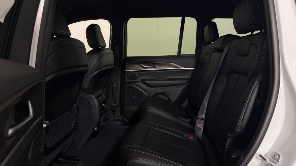 New 2026 Jeep Grand Cherokee Limited AWD/4WD image 25