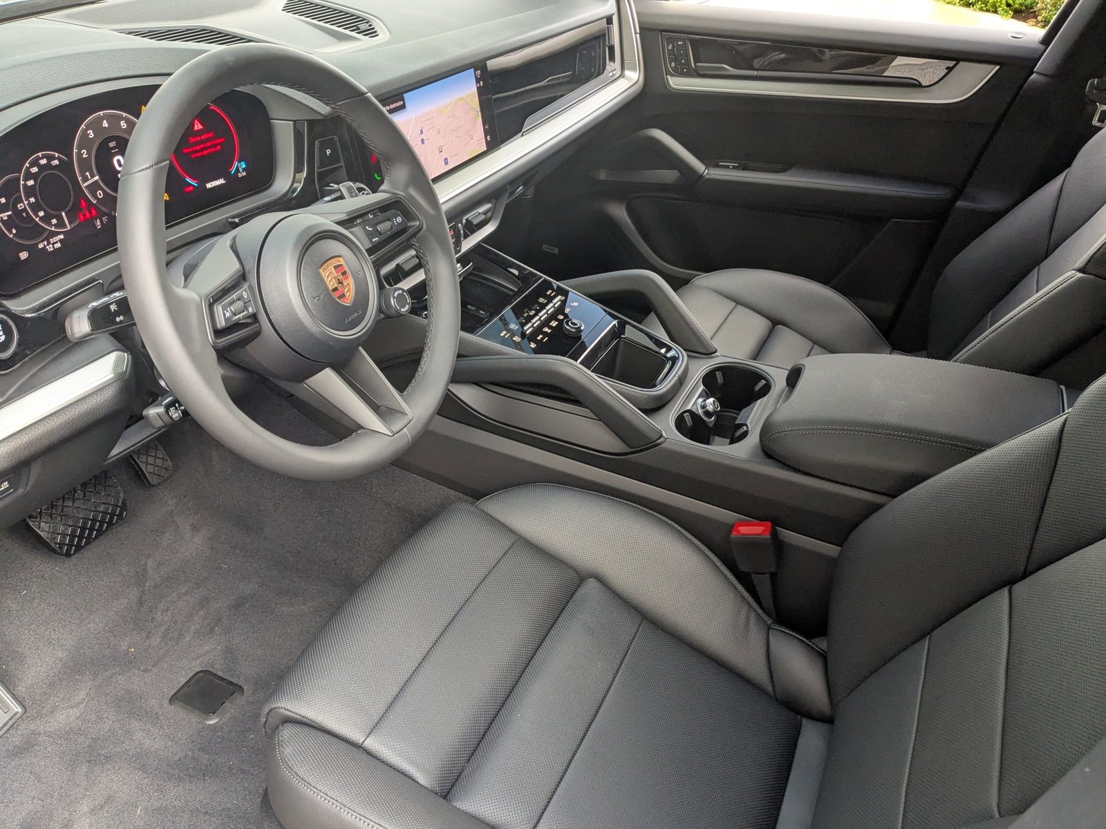 Certified 2026 Porsche Cayenne image 4