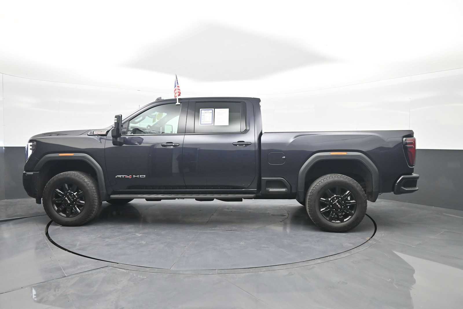 Used 2024 GMC Sierra 2500 AT4 w/ AT4 Premium Plus Package AWD/4WD image 5