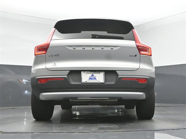 Used 2023 Volvo XC40 B5 Plus image 40