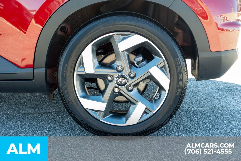 Used 2024 Hyundai Venue Limited FWD image 16