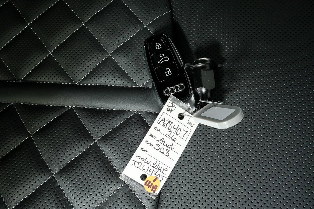 New 2026 Audi SQ8 Prestige image 27