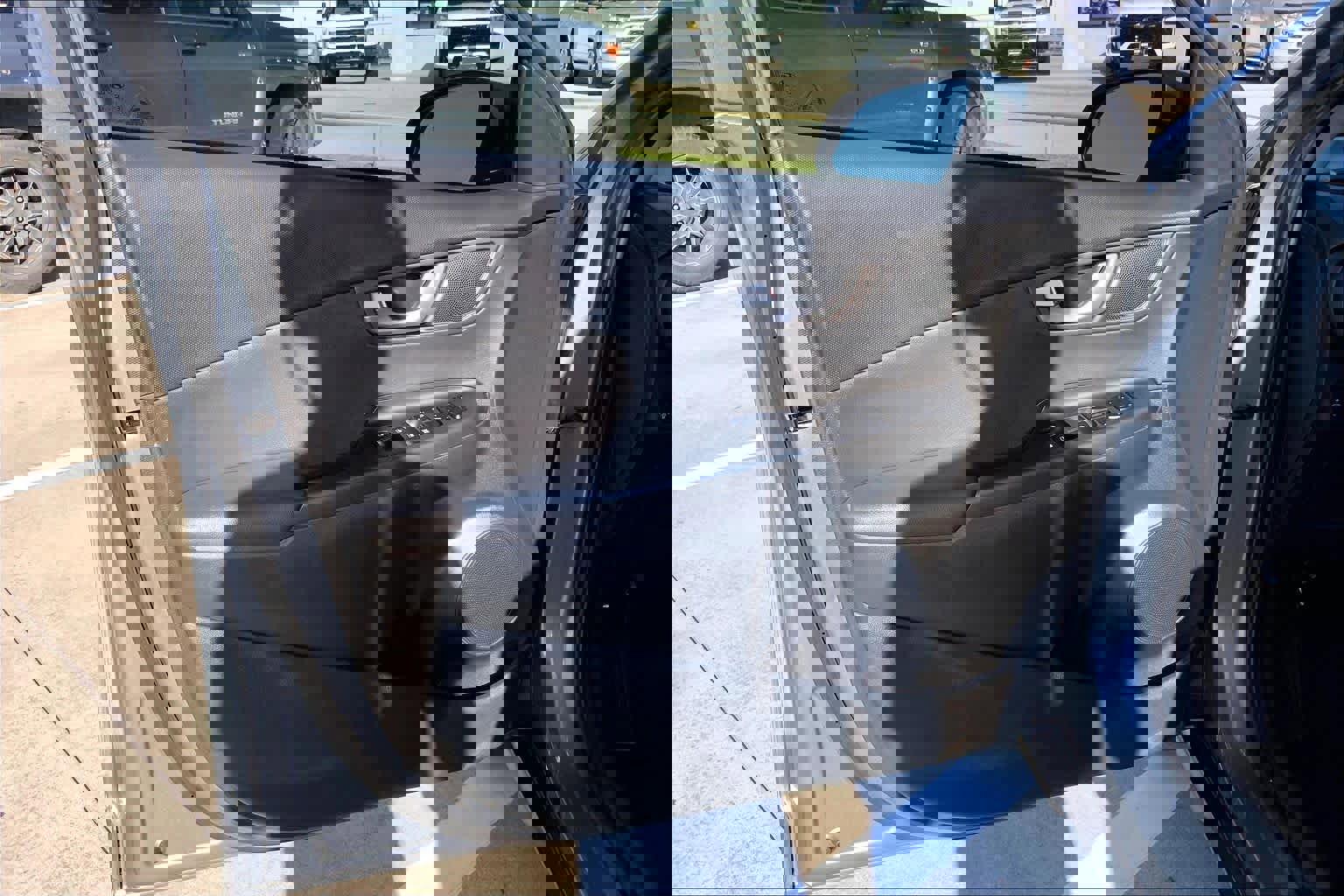 Used 2018 Hyundai Kona Limited image 21