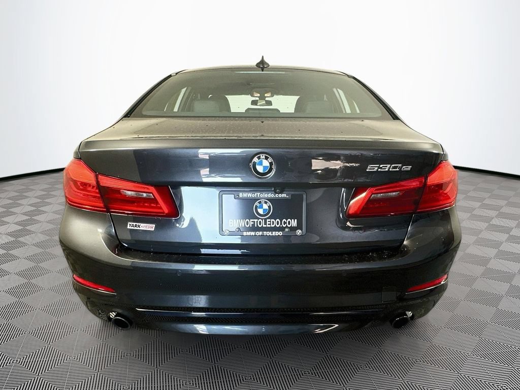 Used 2019 BMW 530e xDrive w/ Convenience Package AWD/4WD image 8