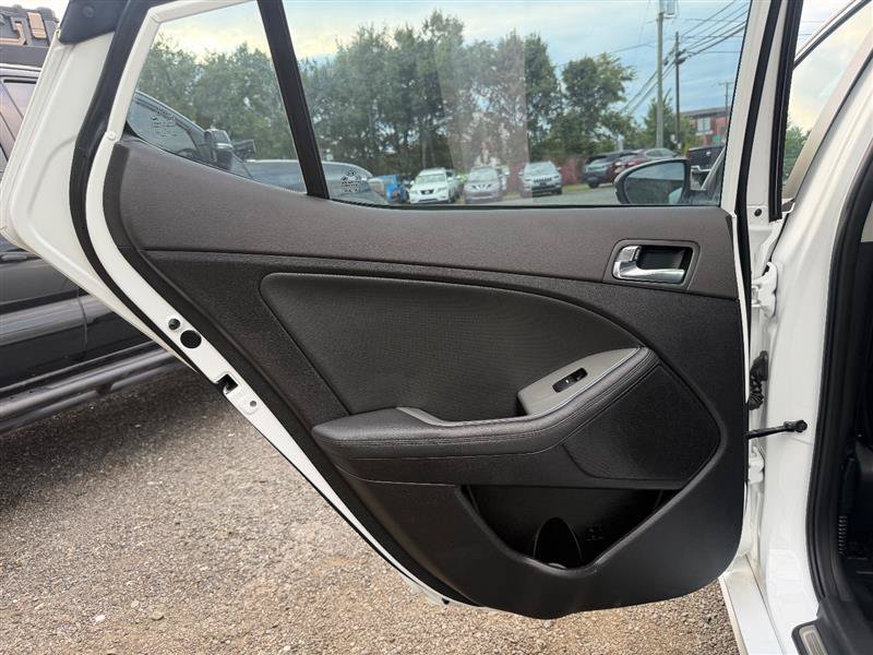 Used 2015 Kia Optima SX FWD image 13