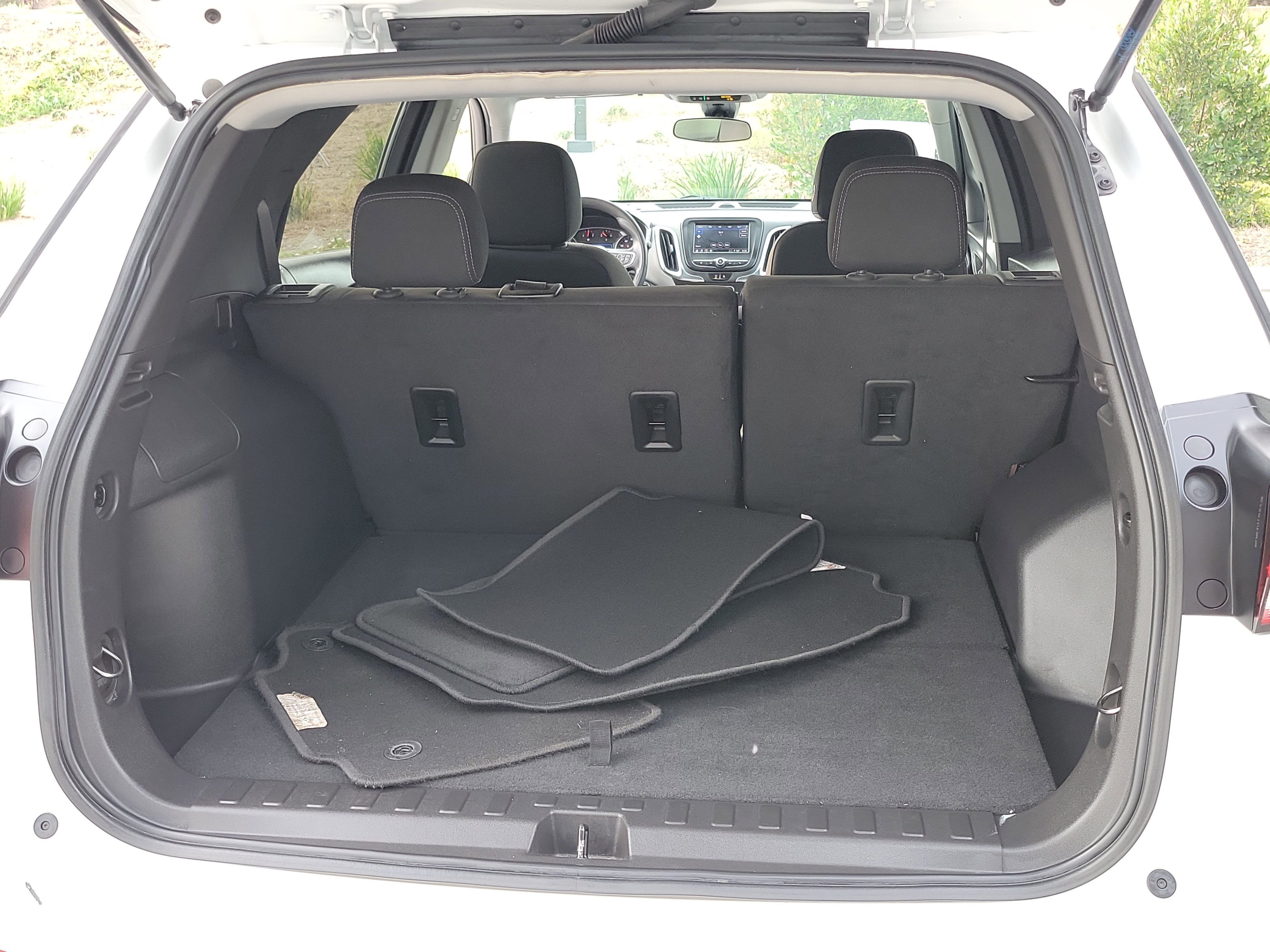 Used 2023 Chevrolet Equinox LS w/ LS Convenience Package image 18