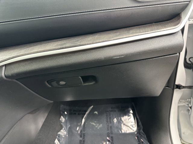 Used 2025 Jeep Grand Cherokee Limited w/ Black Appearance Package image 28