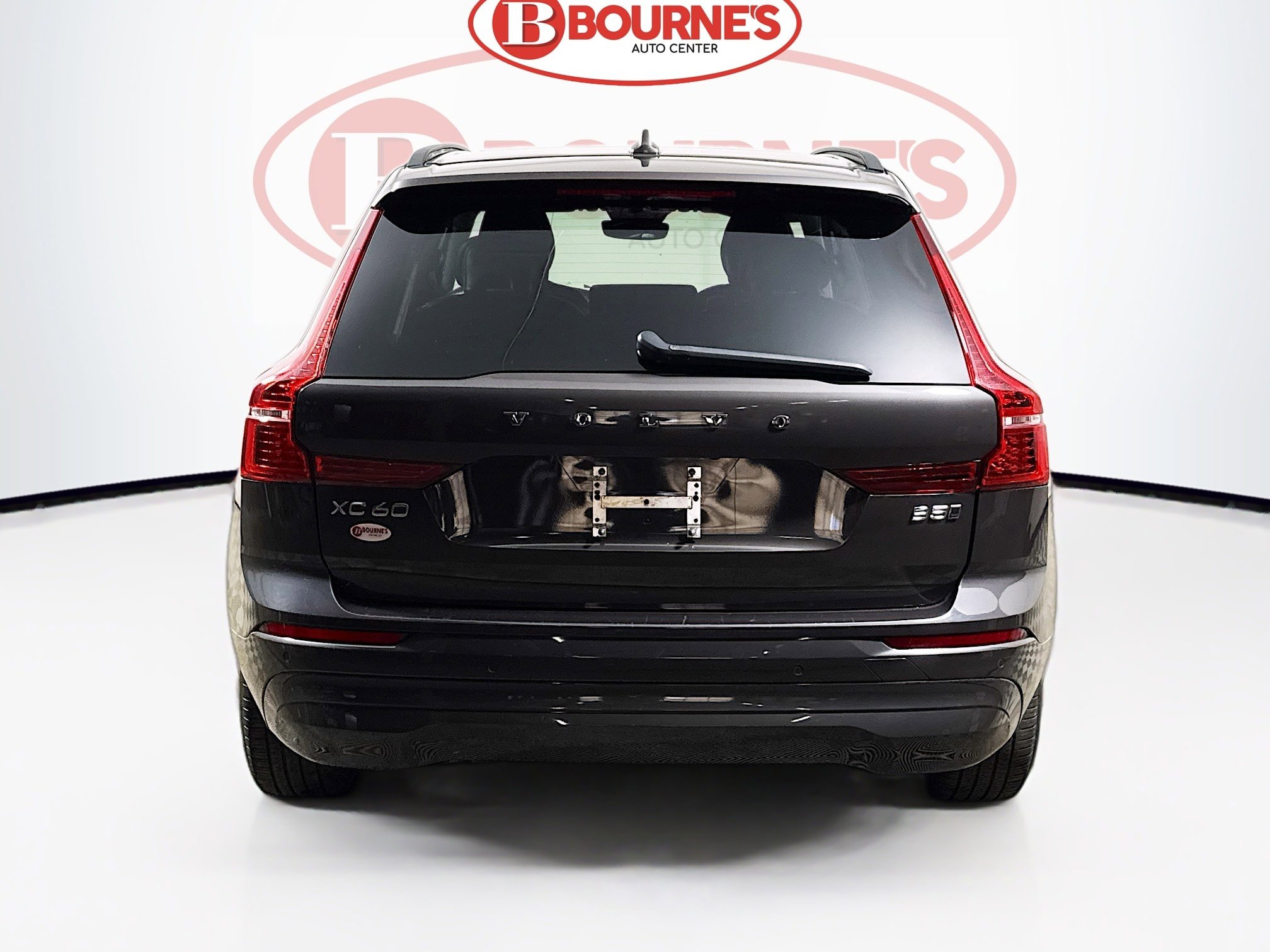 Used 2022 Volvo XC60 B5 Momentum AWD/4WD image 10