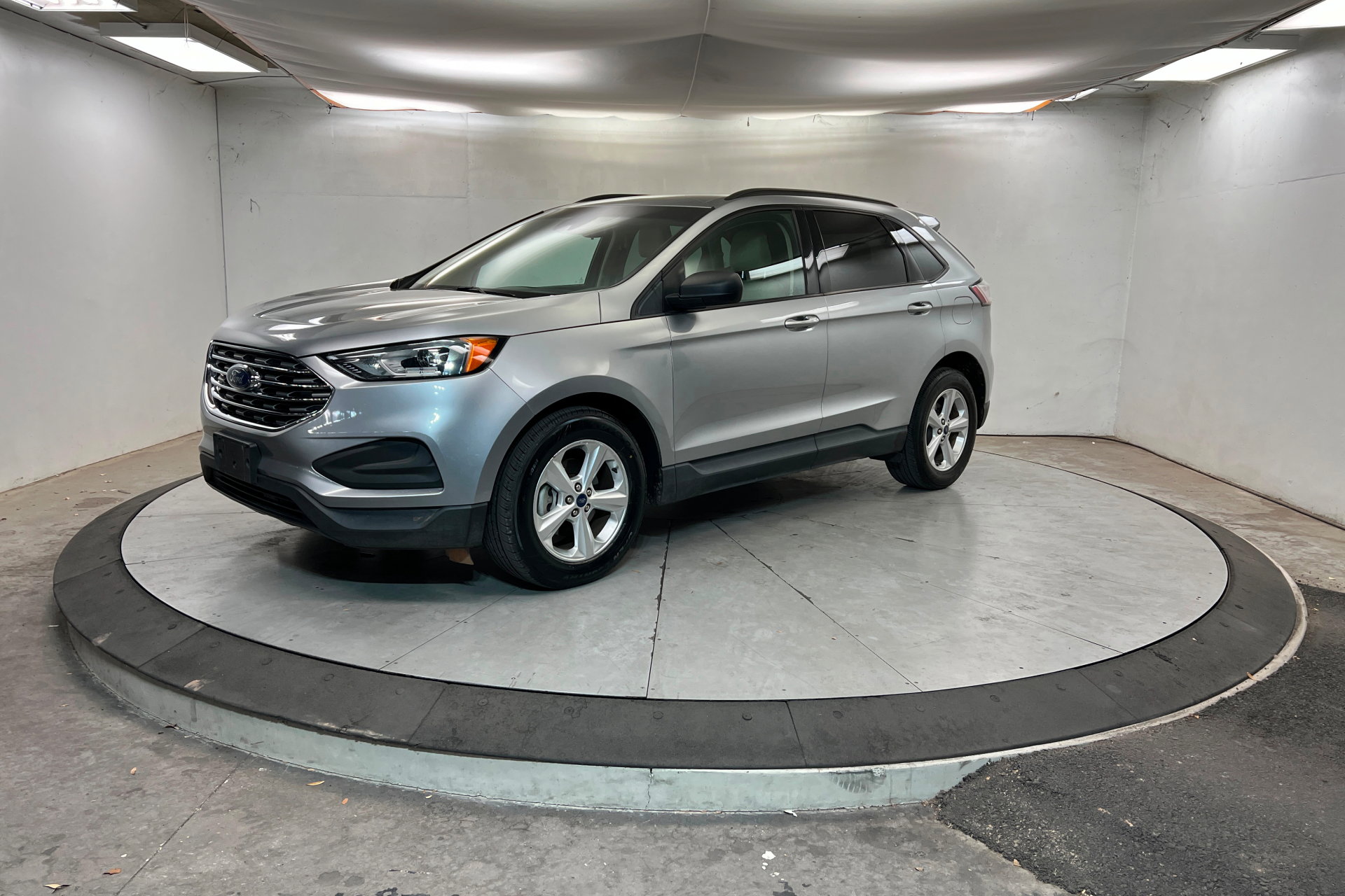 Used 2020 Ford Edge SE