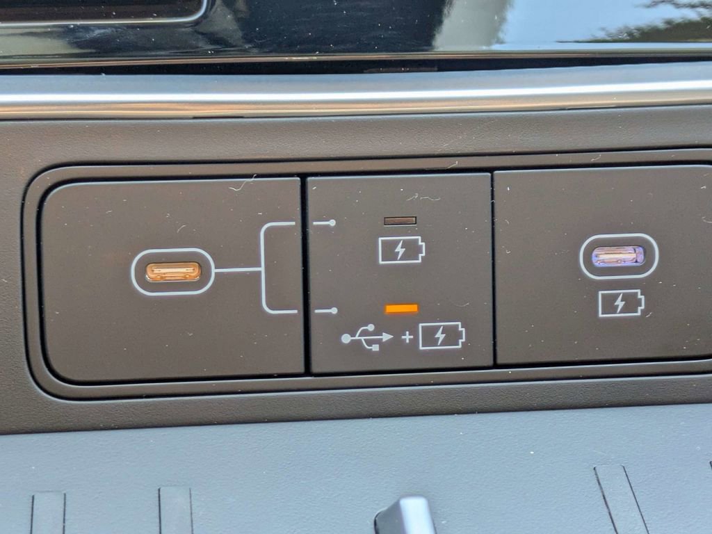 Certified 2026 Hyundai Santa Fe SE image 23