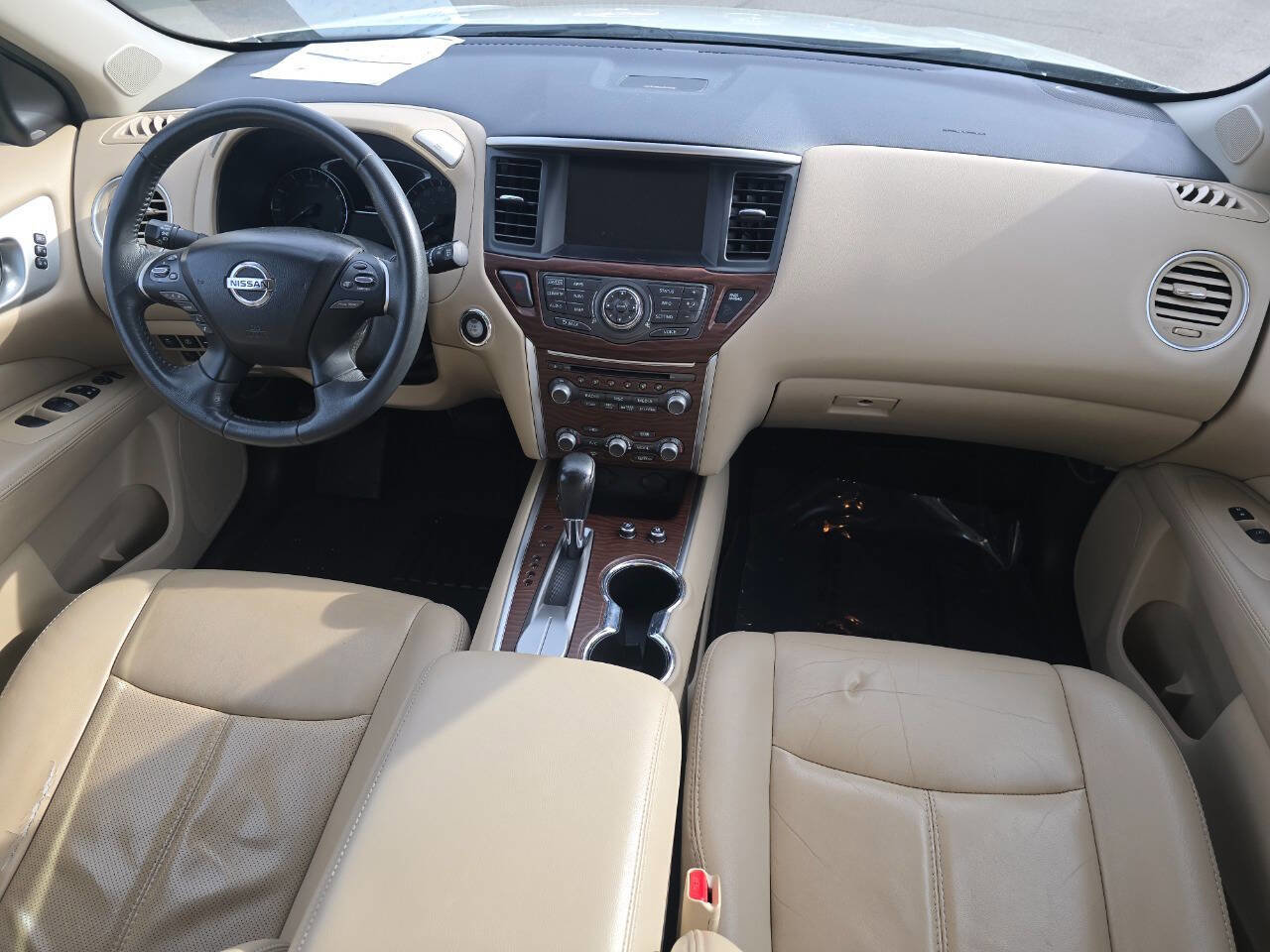 Used 2017 Nissan Pathfinder Platinum image 24