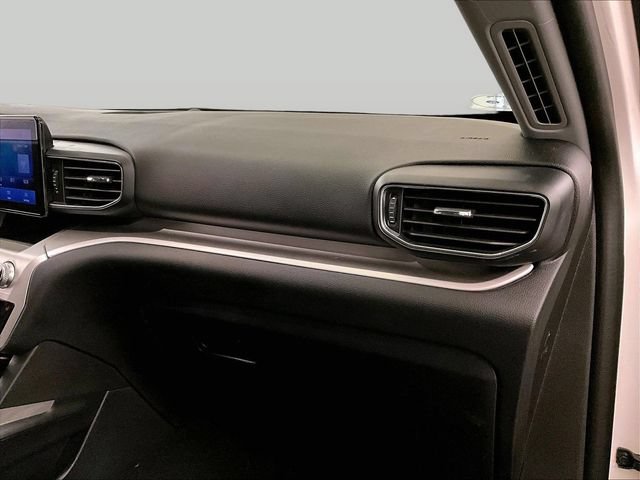 Used 2021 Ford Explorer XLT w/ Equipment Group 202A AWD/4WD image 15