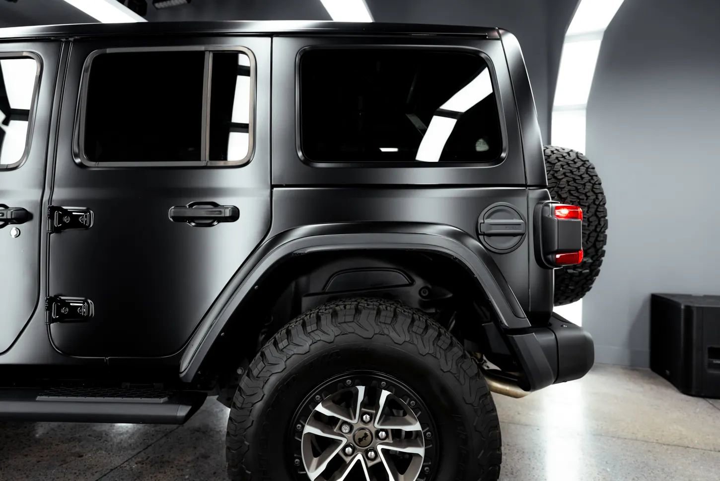 Used 2024 Jeep Wrangler Unlimited Rubicon 392 image 9