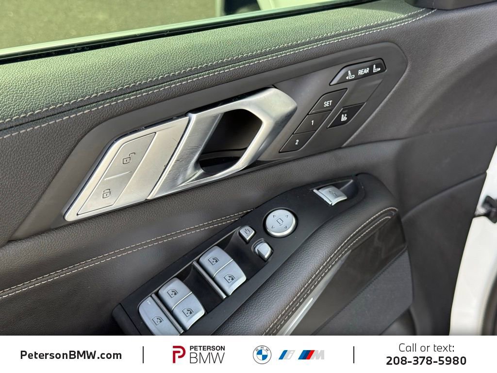 Used 2021 BMW X7 xDrive40i w/ Cold Weather Package image 28