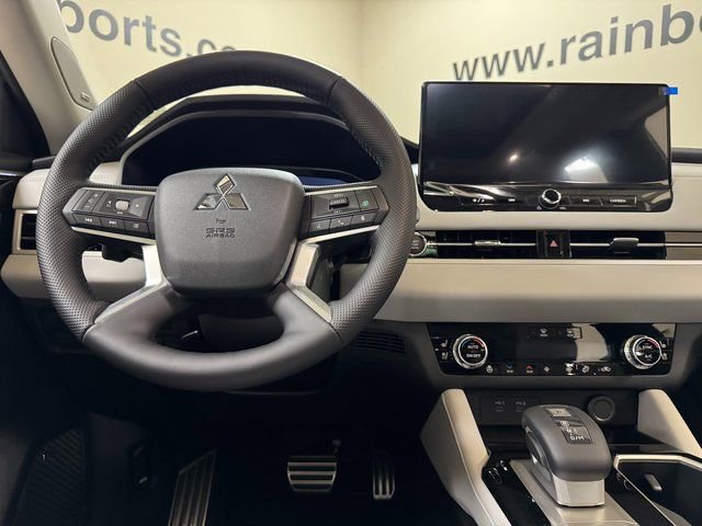New 2026 Mitsubishi Outlander SEL FWD image 10