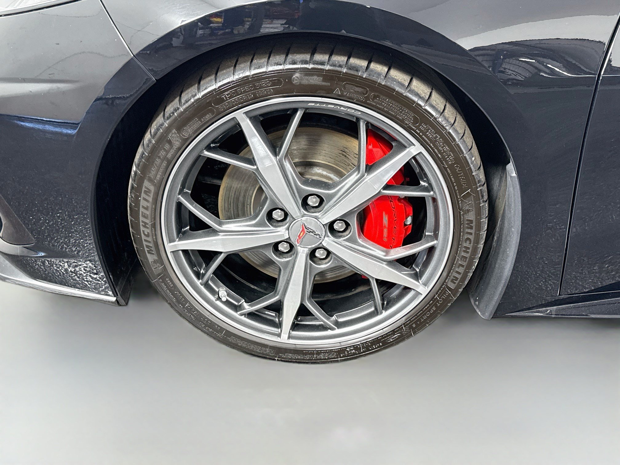 Used 2022 Chevrolet Corvette Stingray Premium Cpe w/ Z51 Performance Package RWD image 34
