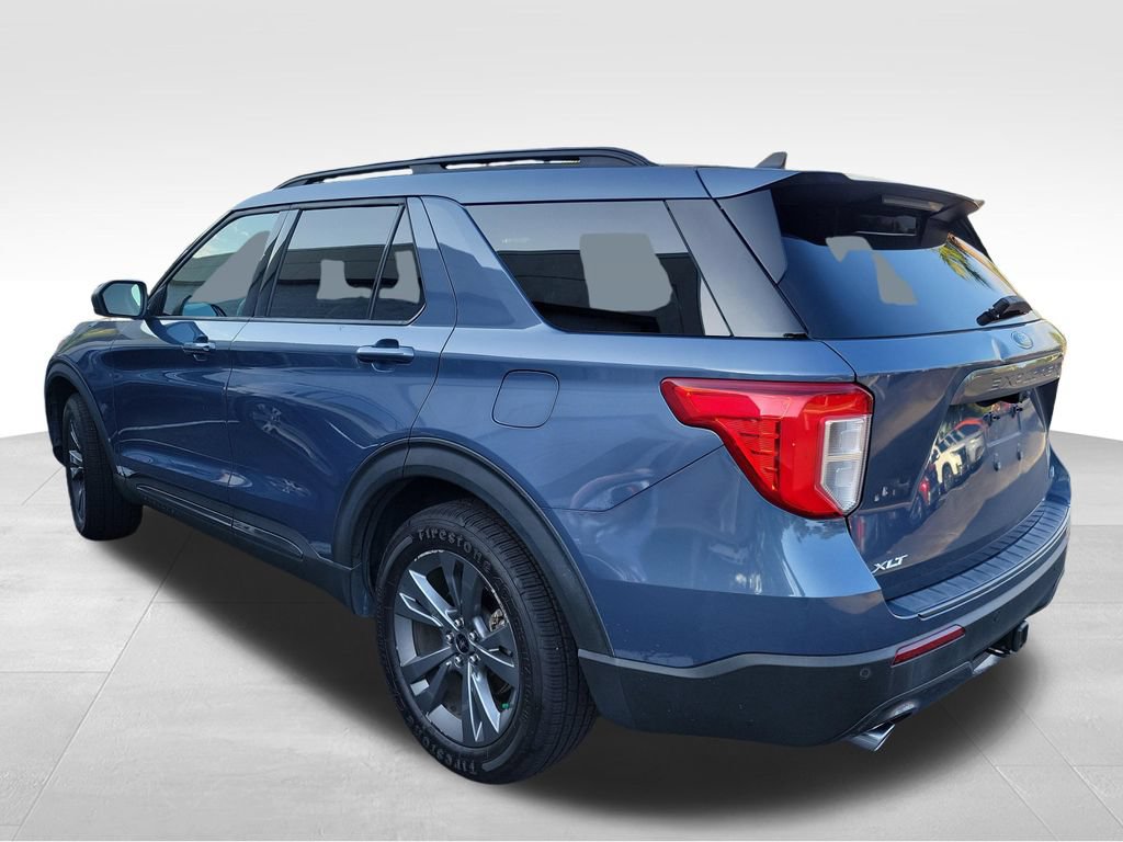 Used 2021 Ford Explorer XLT w/ Equipment Group 202A AWD/4WD image 15
