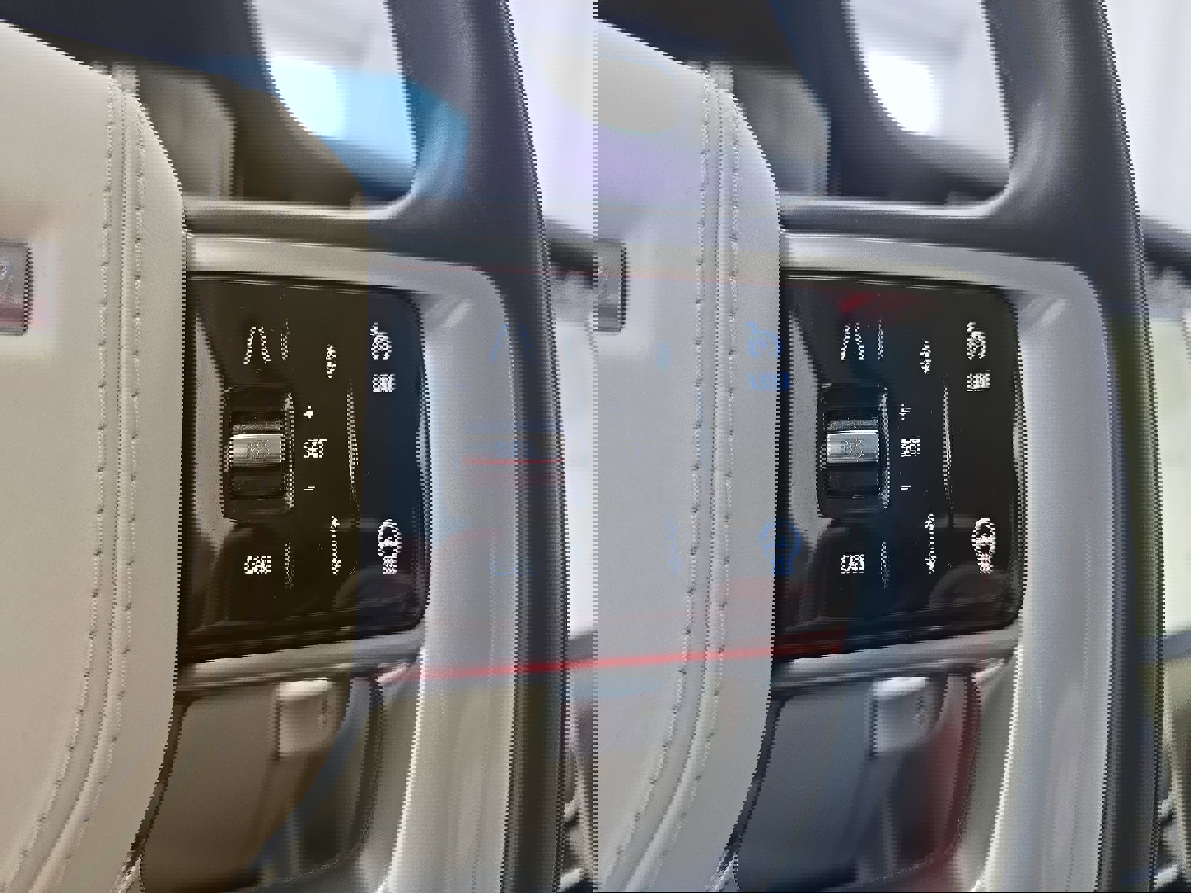 Certified 2023 Land Rover Range Rover SE image 18