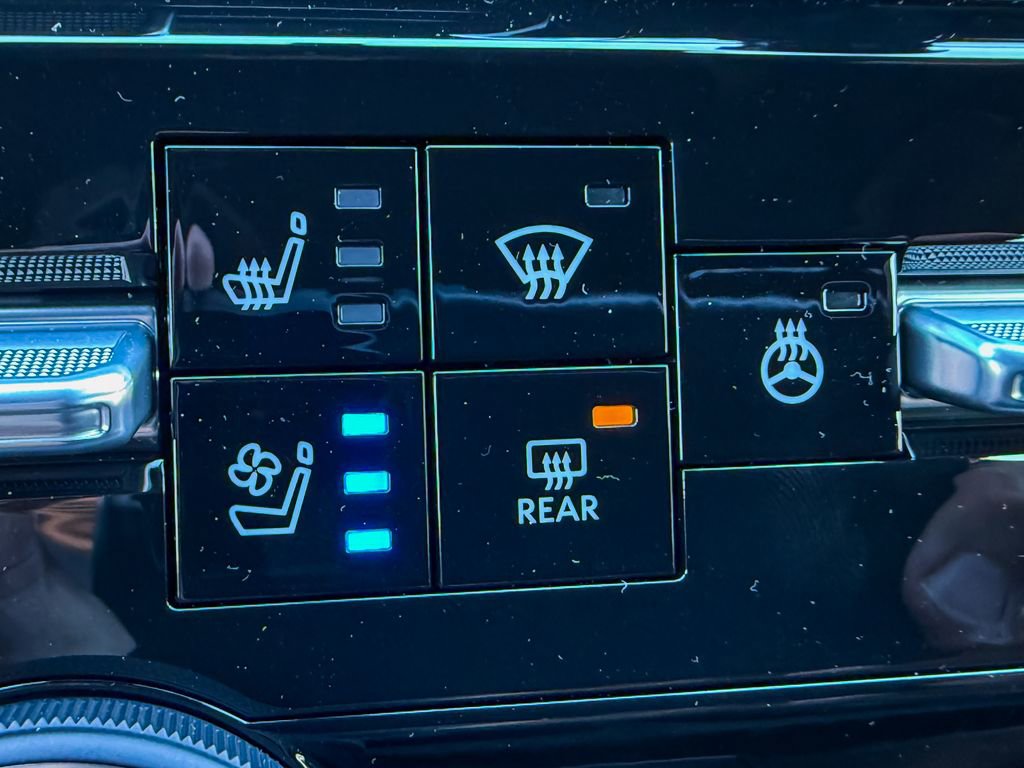 New 2026 Nissan Armada Platinum image 16