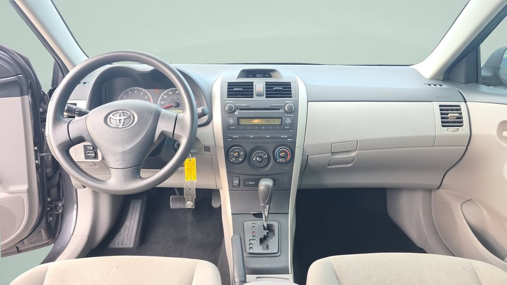 Used 2013 Toyota Corolla L FWD image 11