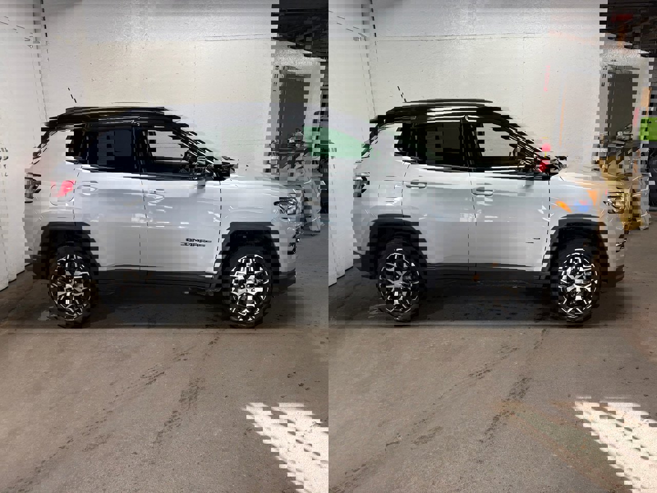 Used 2024 Jeep Compass Limited image 4