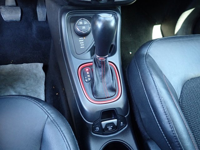 Used 2019 Jeep Compass Trailhawk AWD/4WD image 17