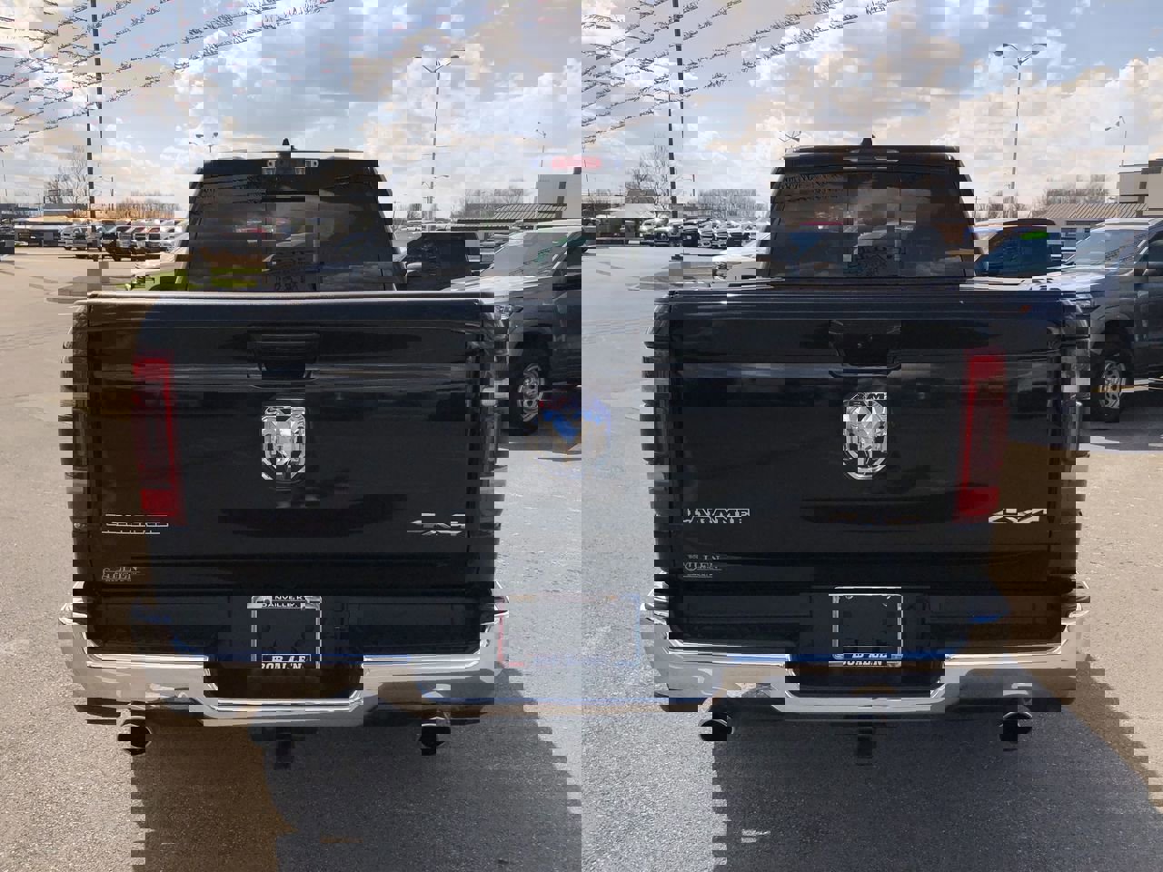 Used 2023 RAM 1500 Laramie image 10