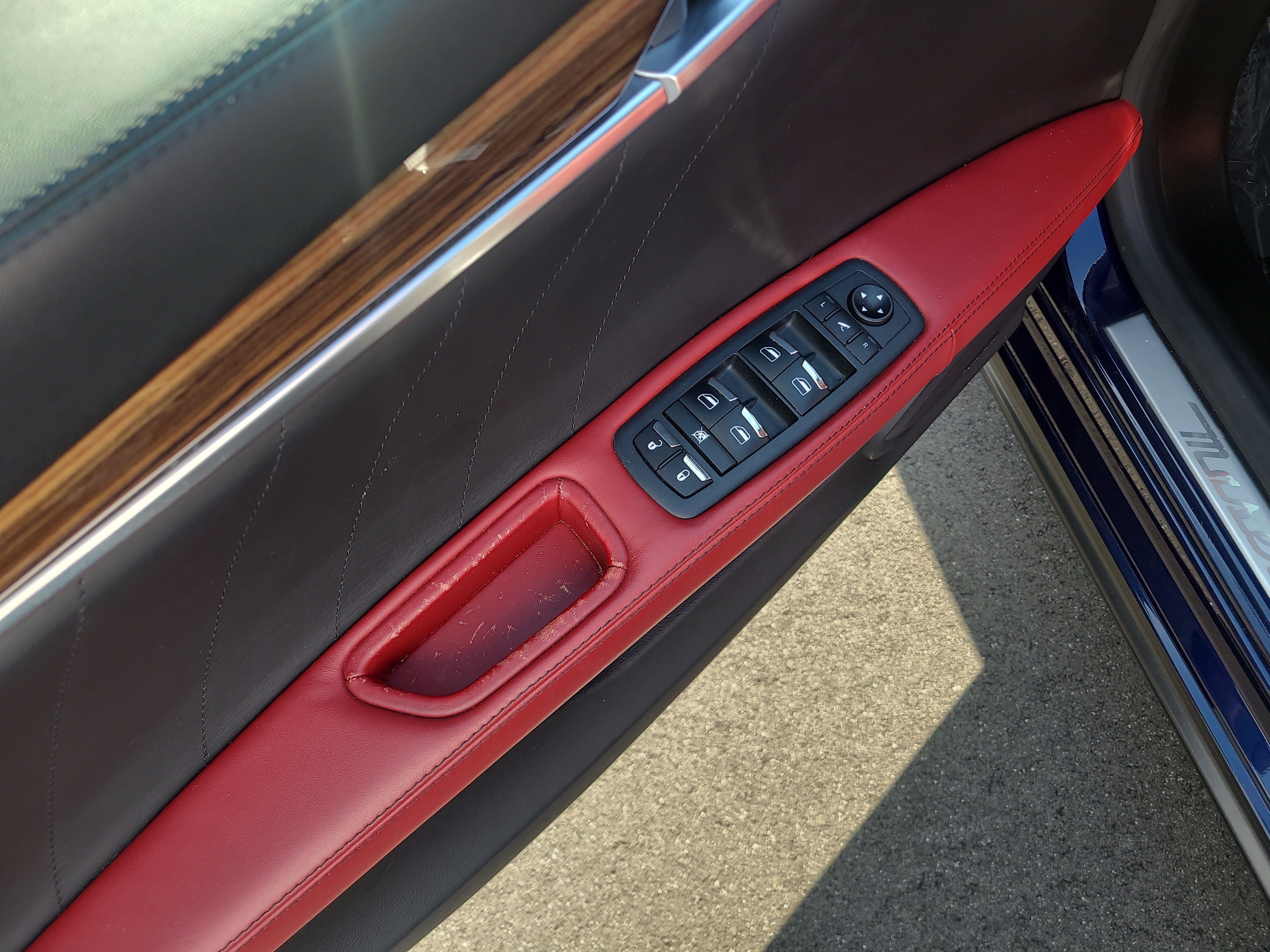Used 2020 Maserati Ghibli S Q4 AWD/4WD image 13