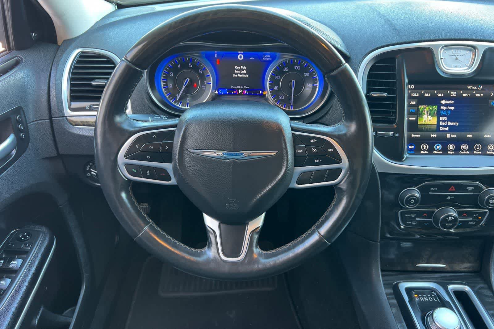 Used 2019 Chrysler 300 Limited RWD image 16