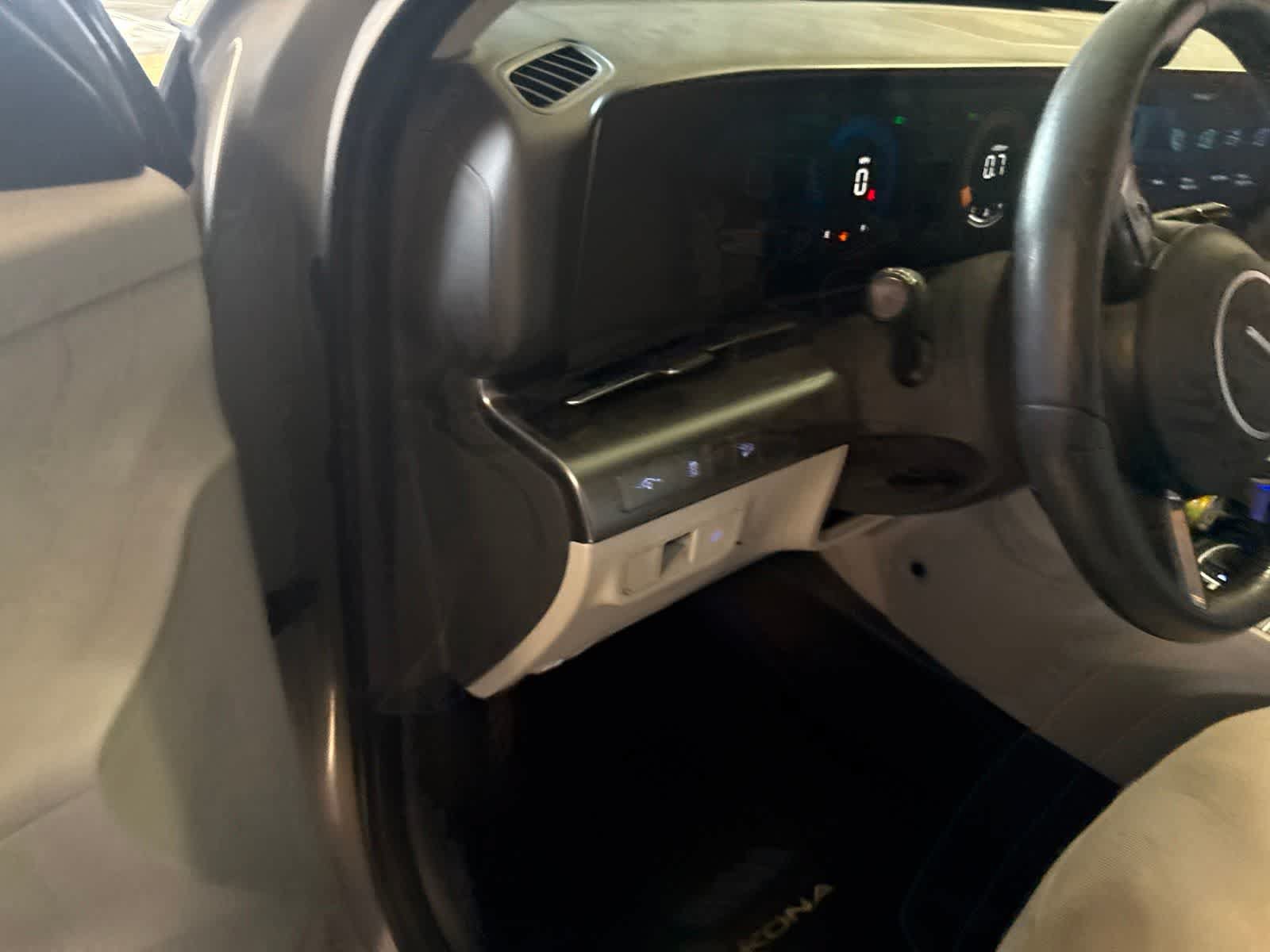 Used 2024 Hyundai Kona SEL FWD image 16