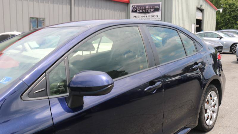 Used 2020 Toyota Corolla LE FWD image 4