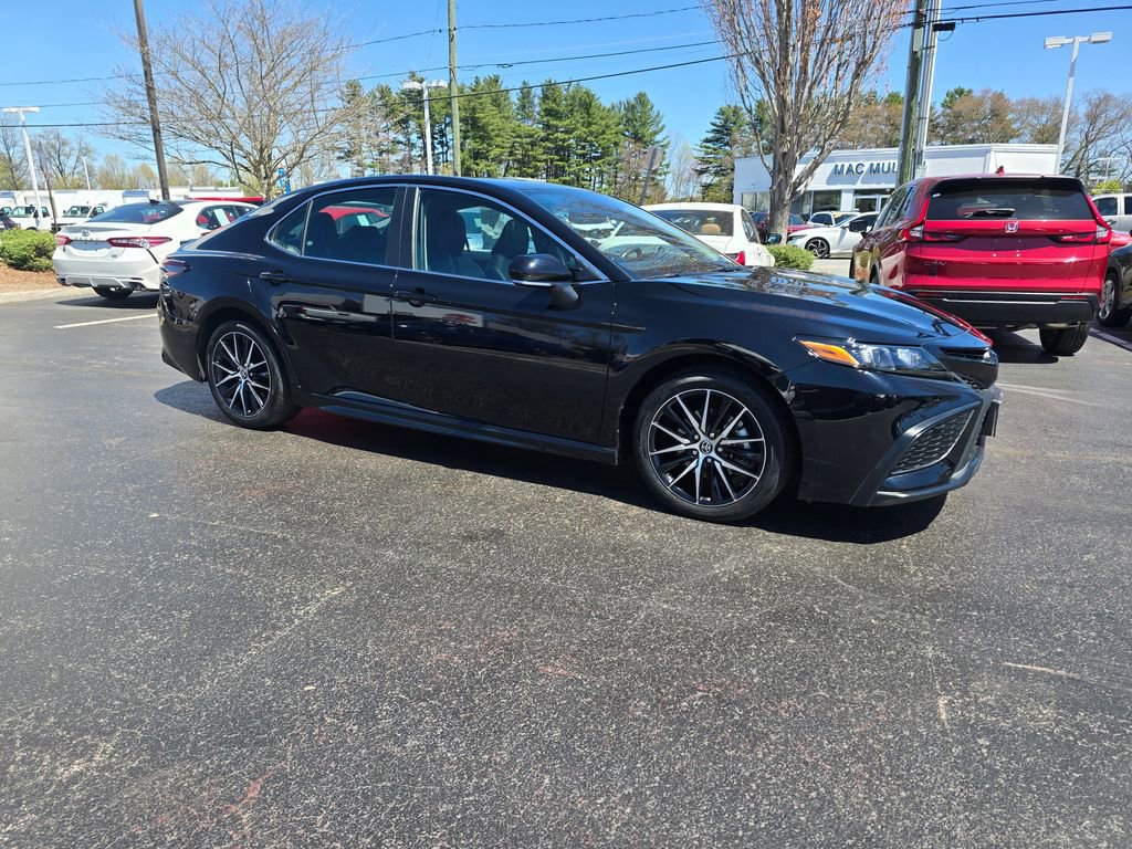 Certified 2023 Toyota Camry SE w/ Cold Weather Package AWD/4WD image 9