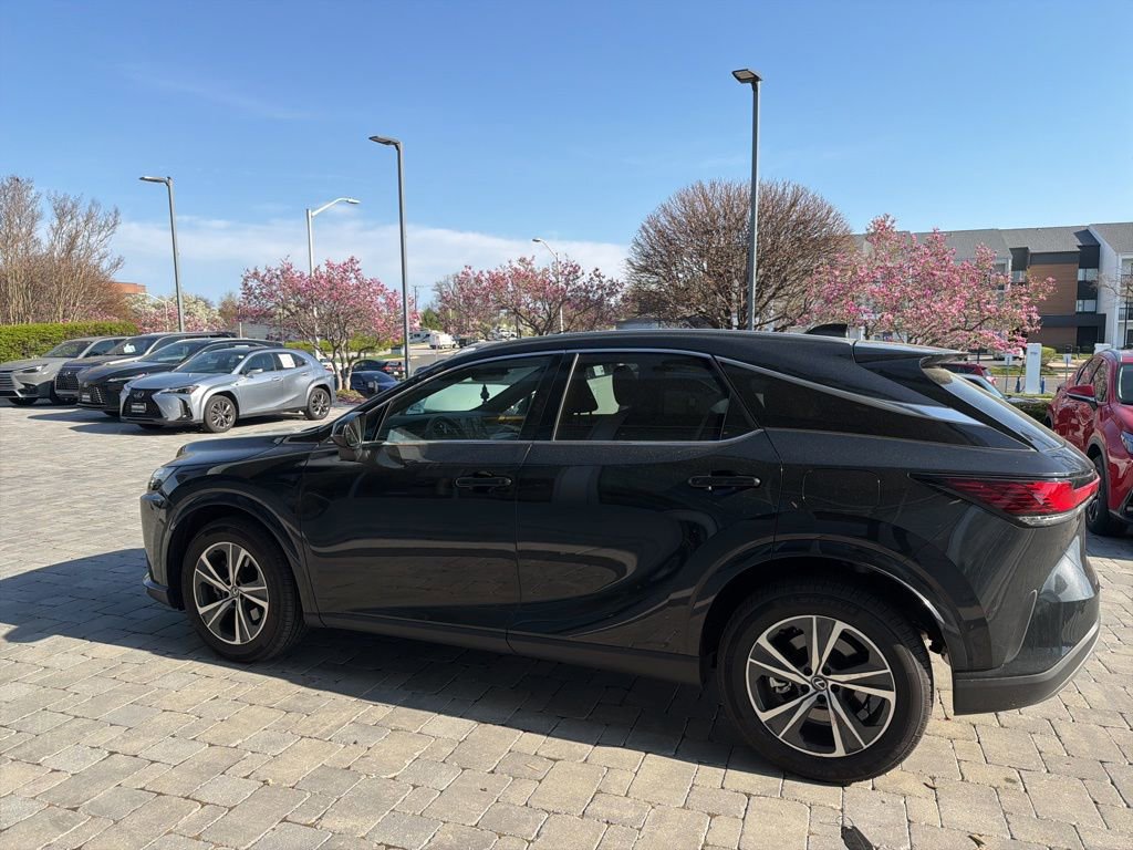 Used 2025 Lexus RX 350 Premium w/ Accessory Package image 16