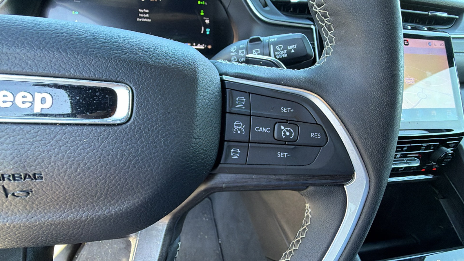 Used 2024 Jeep Grand Cherokee Limited 4xe AWD/4WD image 29