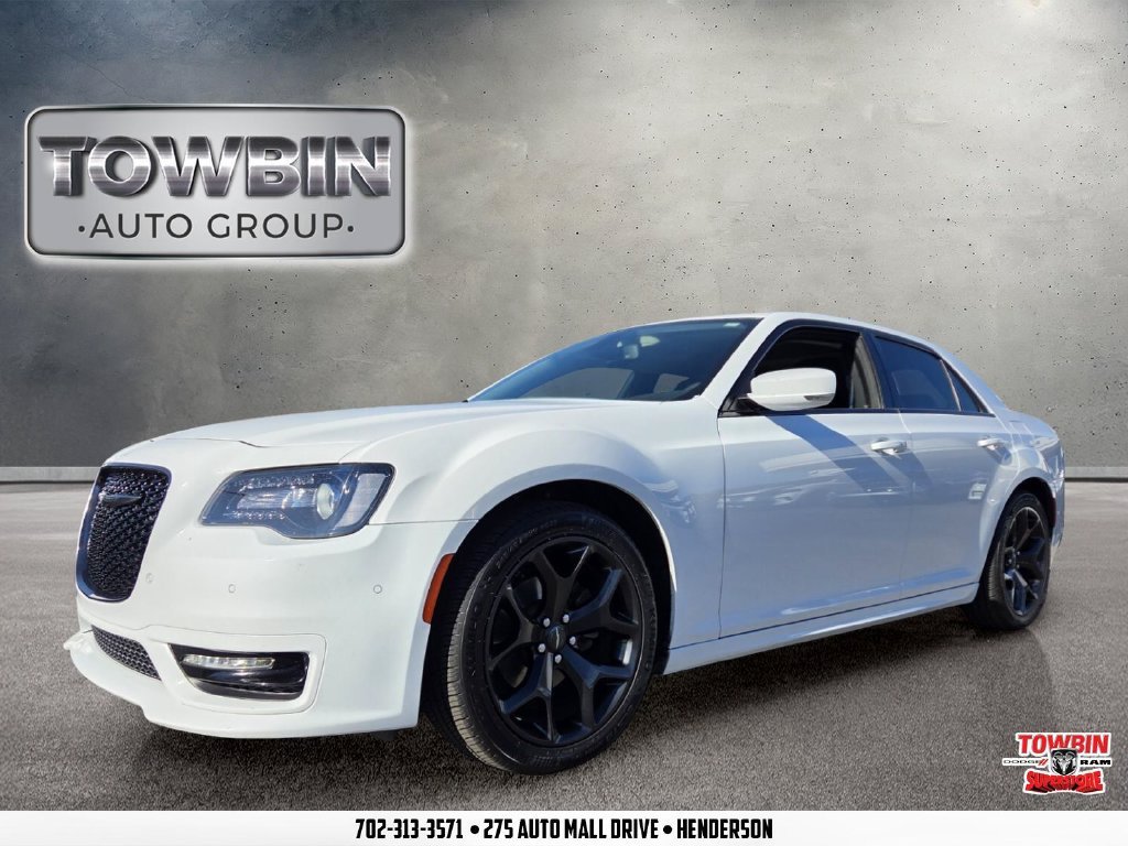 Used 2022 Chrysler 300 Touring L w/ Popular Equipment Group RWD image 1
