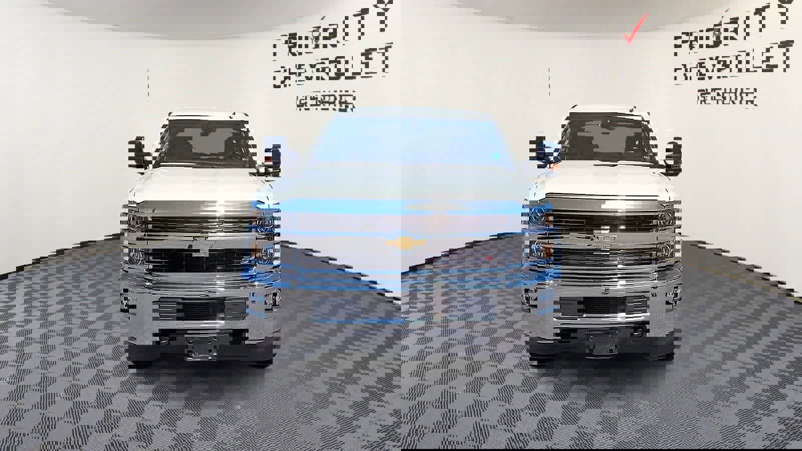 Used 2016 Chevrolet Silverado 2500 LT w/ LT Convenience Package image 3