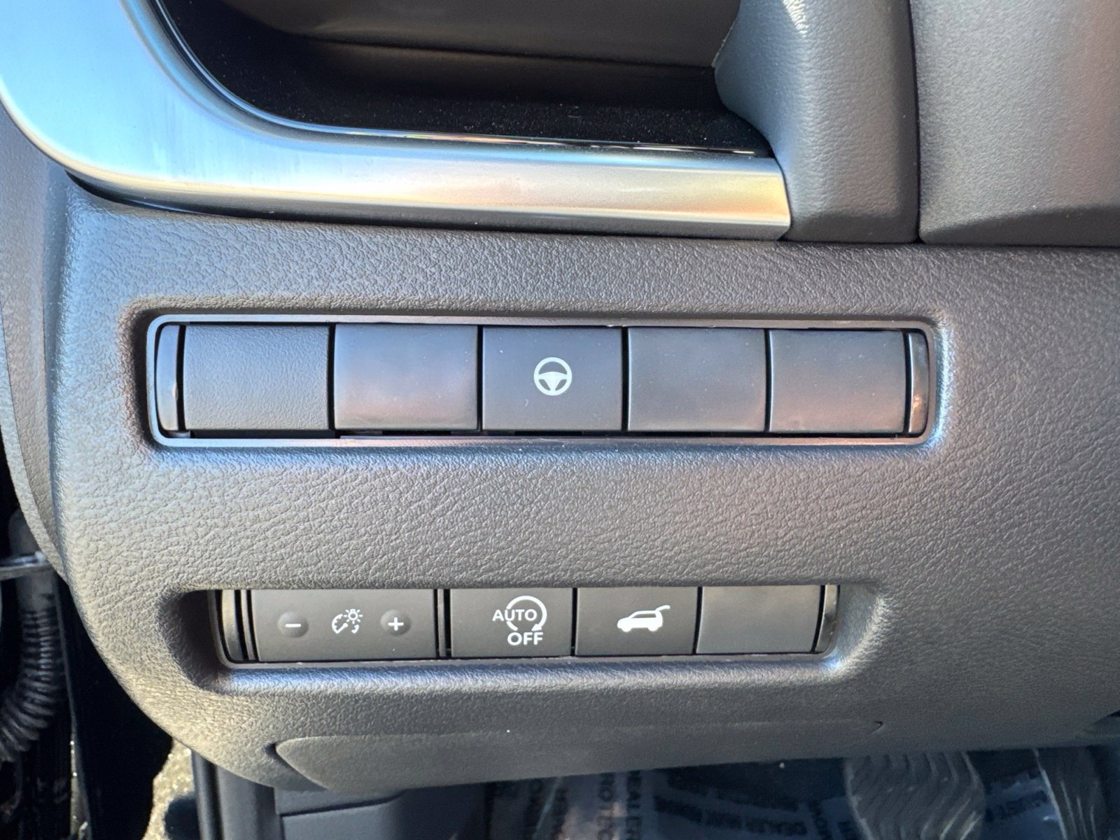 Used 2026 Nissan Rogue SV AWD/4WD image 15