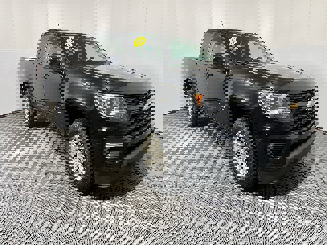 Used 2022 Chevrolet Colorado LT w/ Fleet Safety Package image 2