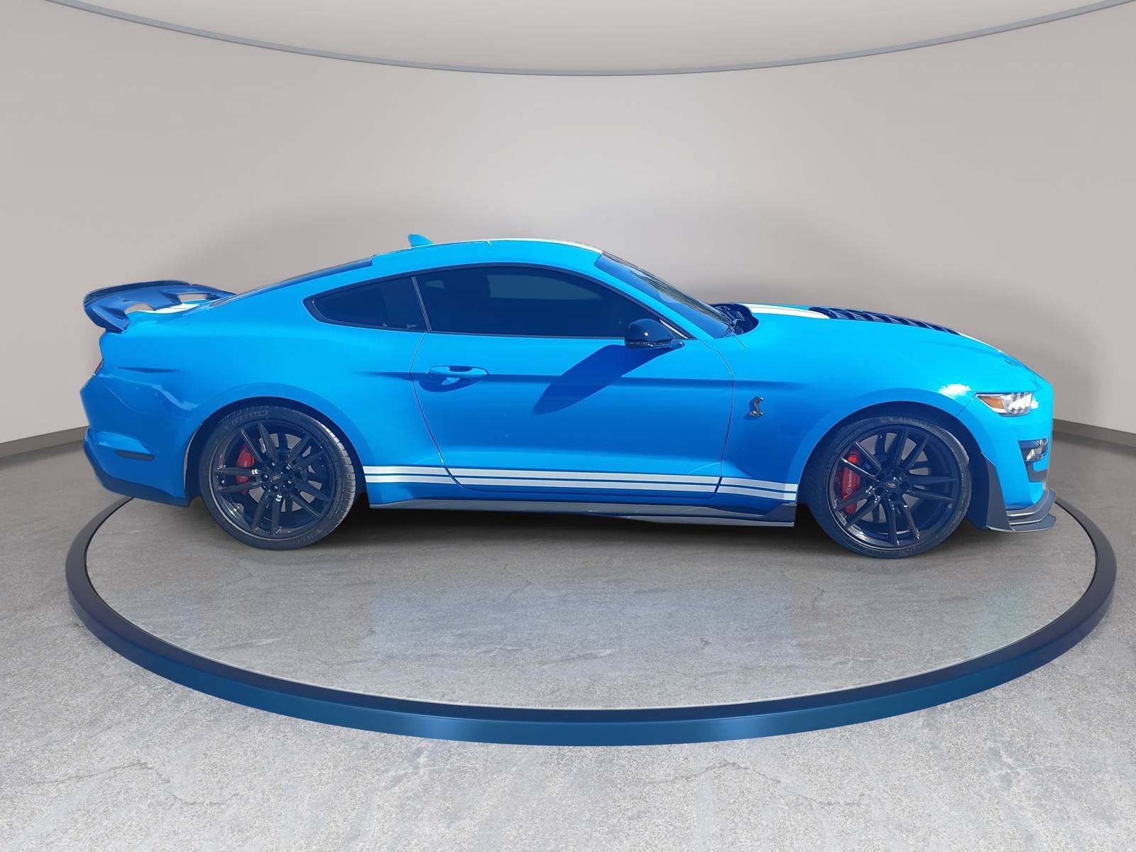 Used 2022 Ford Mustang Shelby GT500 w/ Technology Package RWD image 4