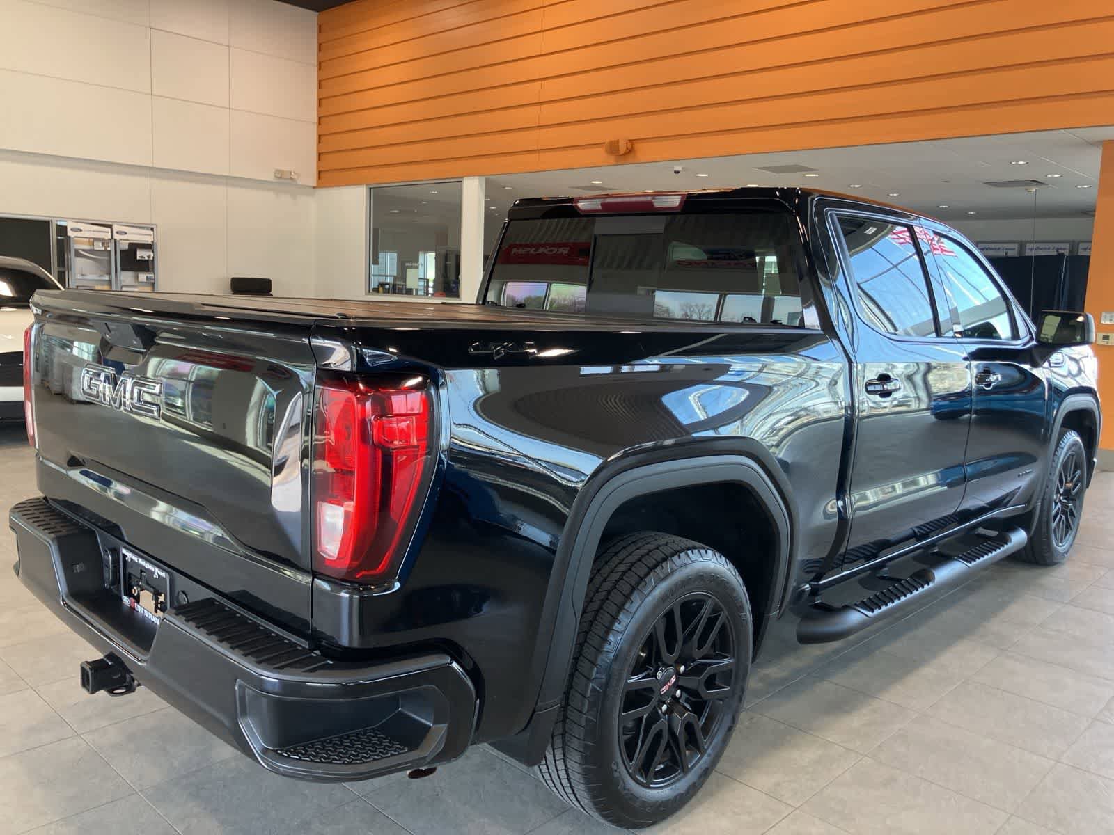 Used 2021 GMC Sierra 1500 Elevation w/ Preferred Package AWD/4WD image 5