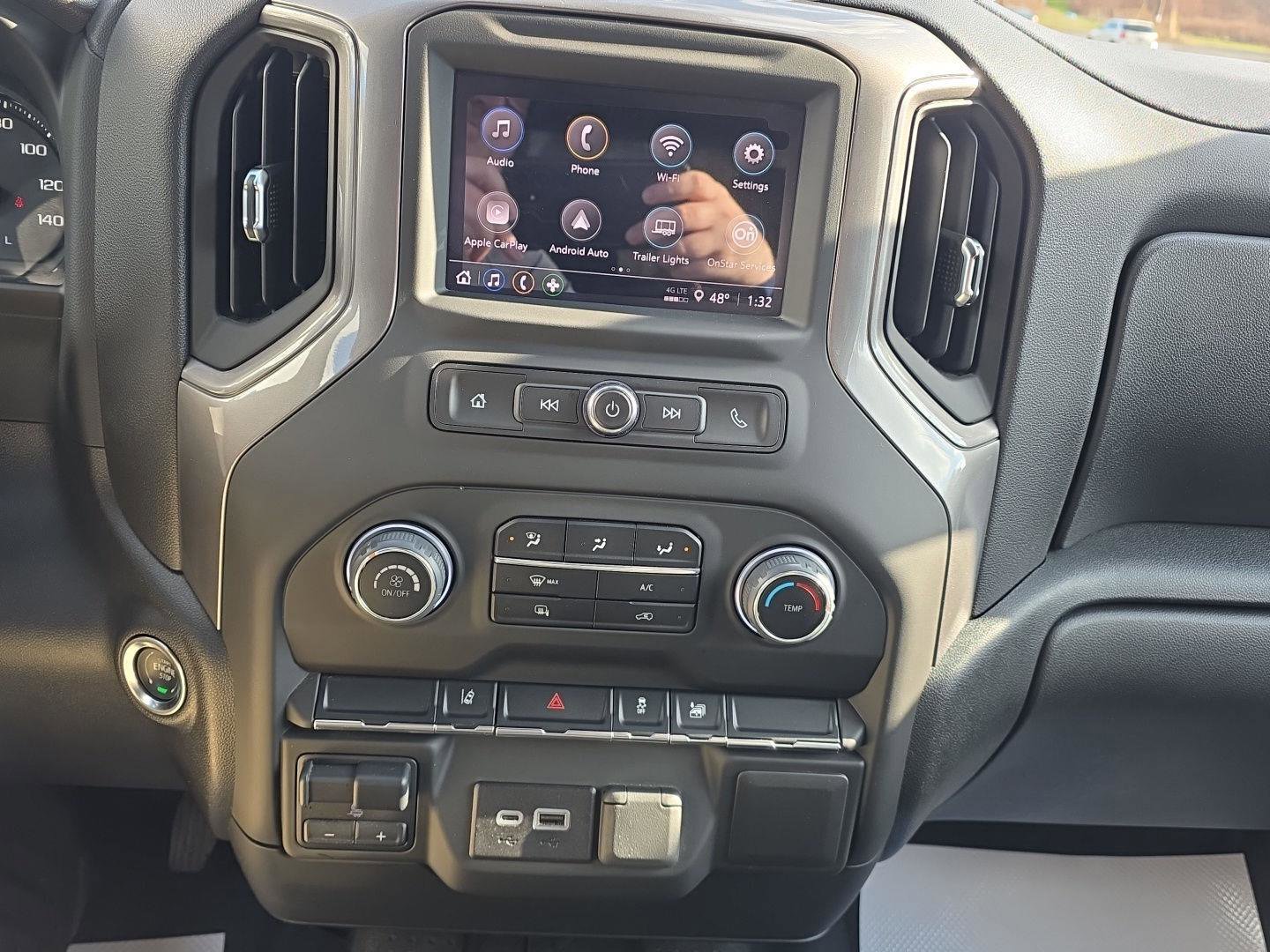 Used 2025 Chevrolet Silverado 2500 Custom image 18