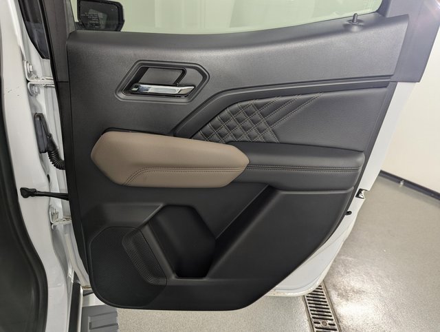 Used 2023 GMC Canyon Denali image 25