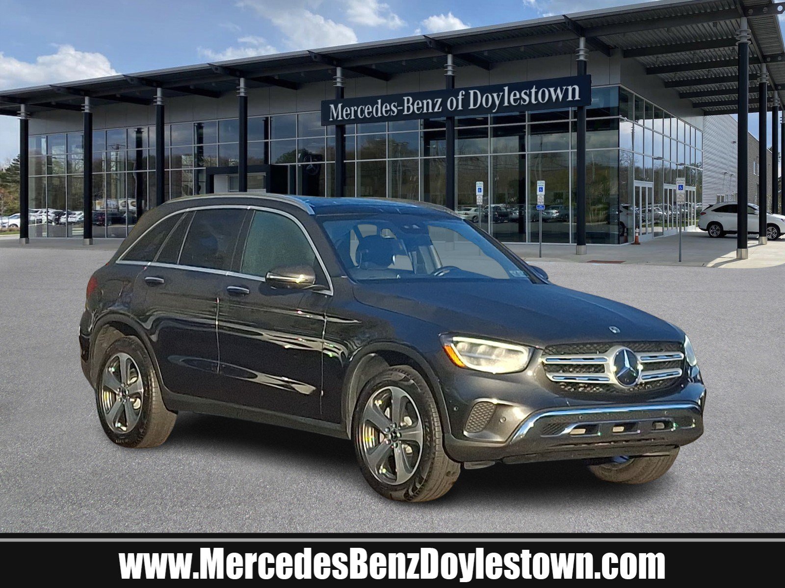Certified 2022 Mercedes-Benz GLC 300 4MATIC image 1