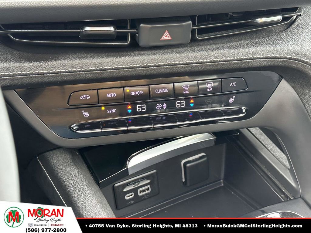 Certified 2022 Buick Envision Essence w/ Technology Package I FWD image 30
