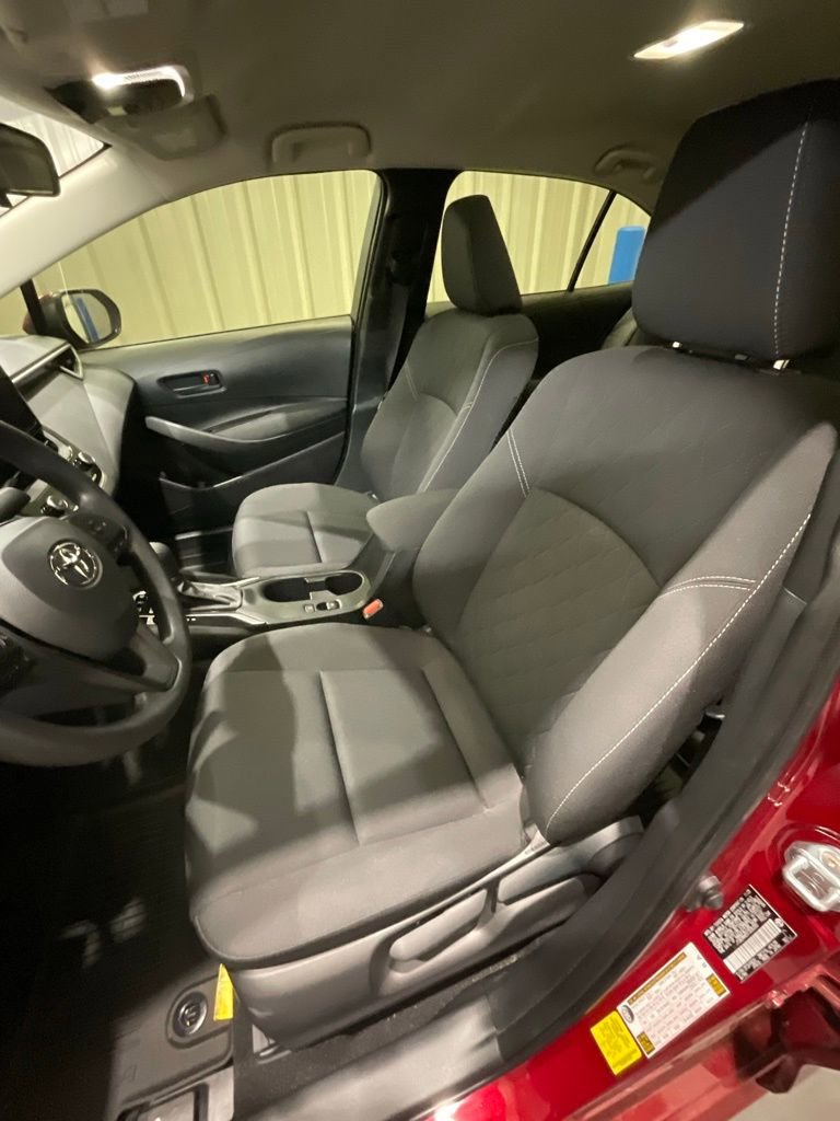 Used 2026 Toyota Corolla LE w/ LE Premium Package image 10