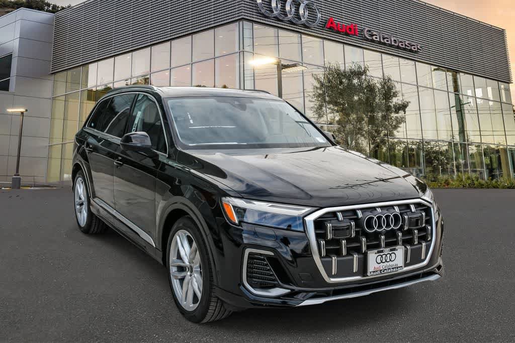 Used 2025 Audi Q7 3.0T Premium Plus w/ Premium Plus Package AWD/4WD image 5